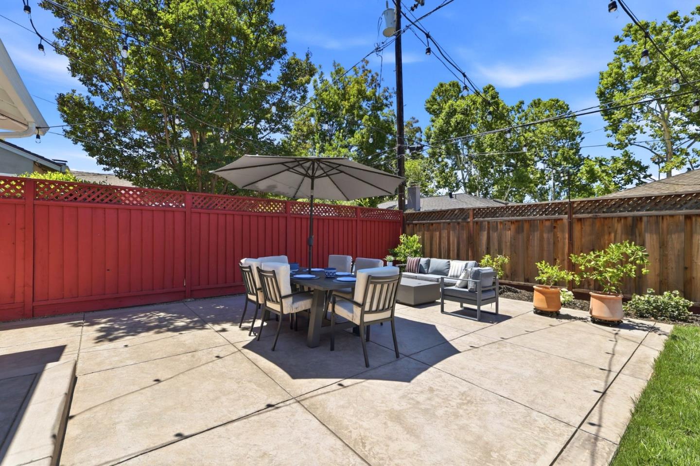 1553 Fuchsia DR
