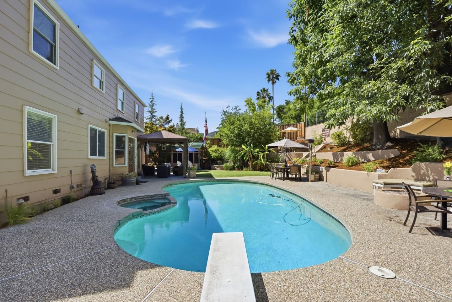 1185 Wilhelmina Way