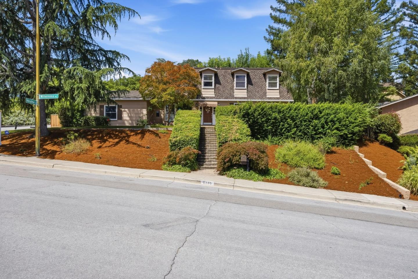 1185 Wilhelmina Way