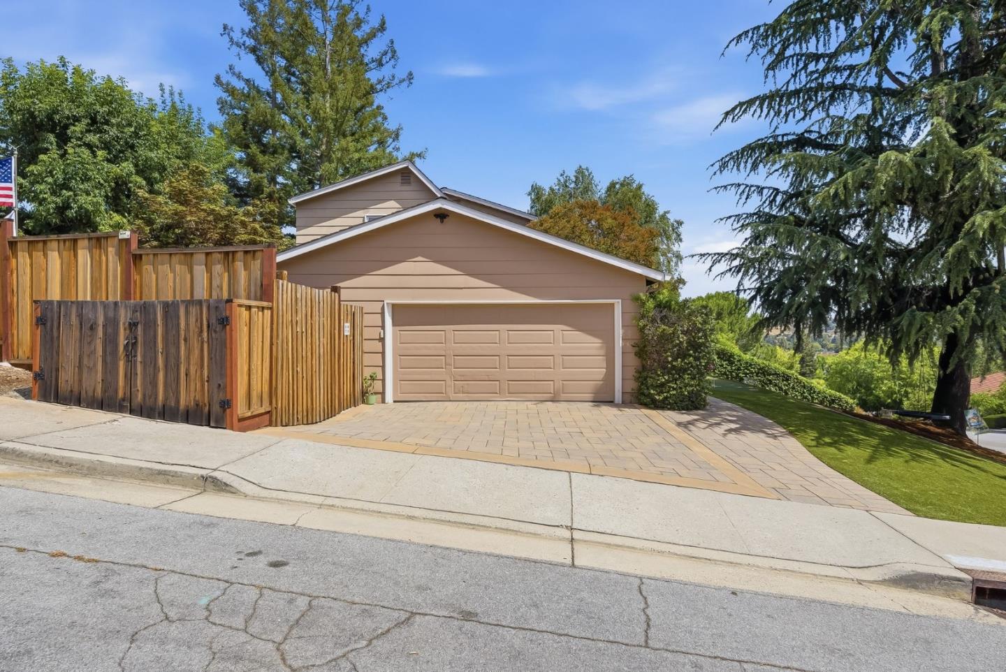 1185 Wilhelmina Way