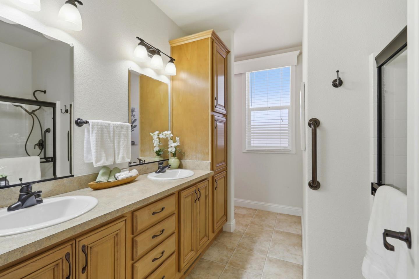 819 Villa Teresa WAY 819