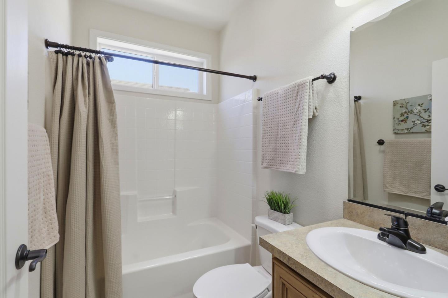 819 Villa Teresa WAY 819