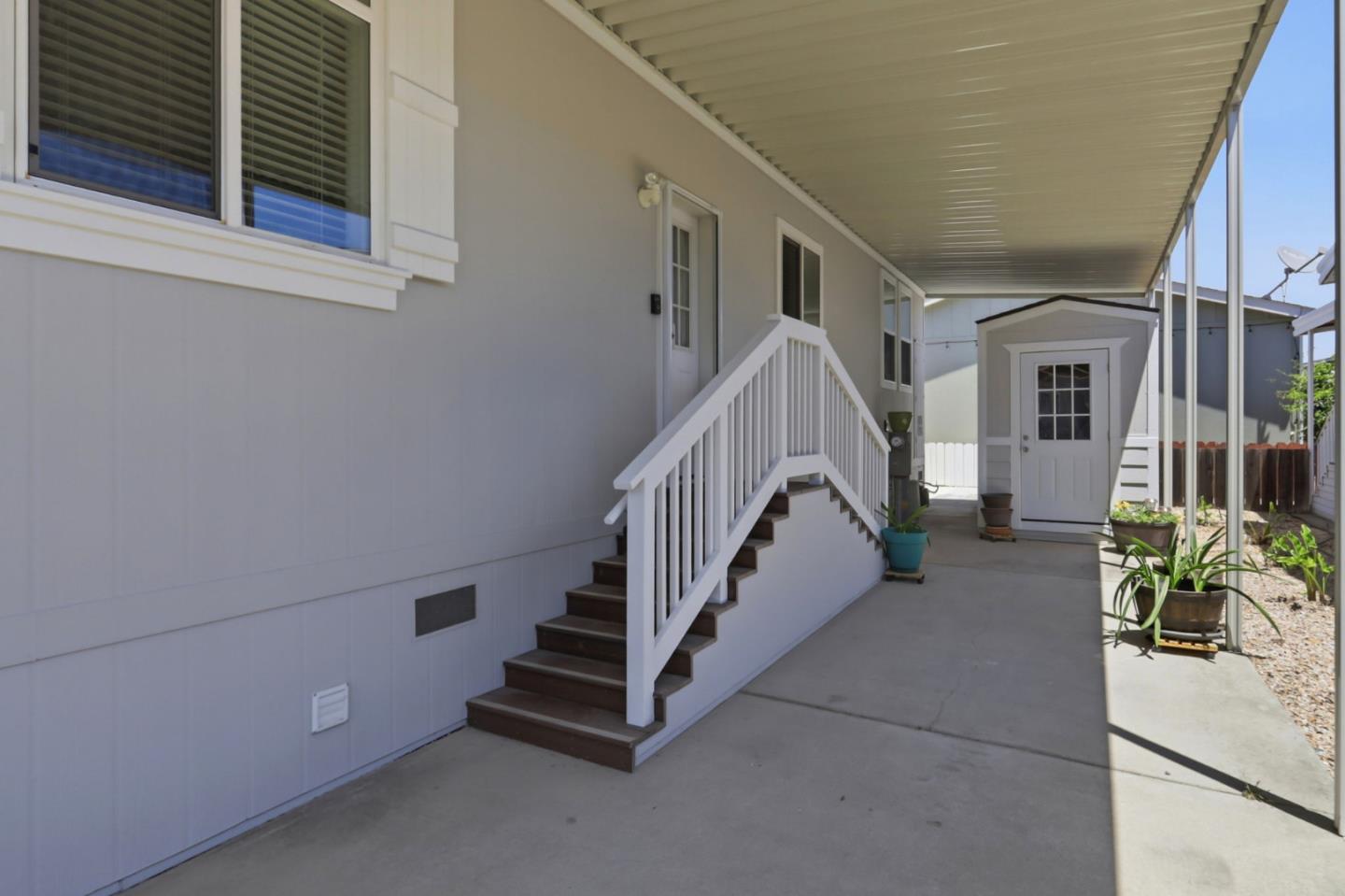 819 Villa Teresa WAY 819