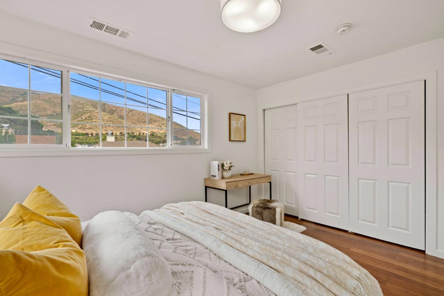 429 Hemlock AVE