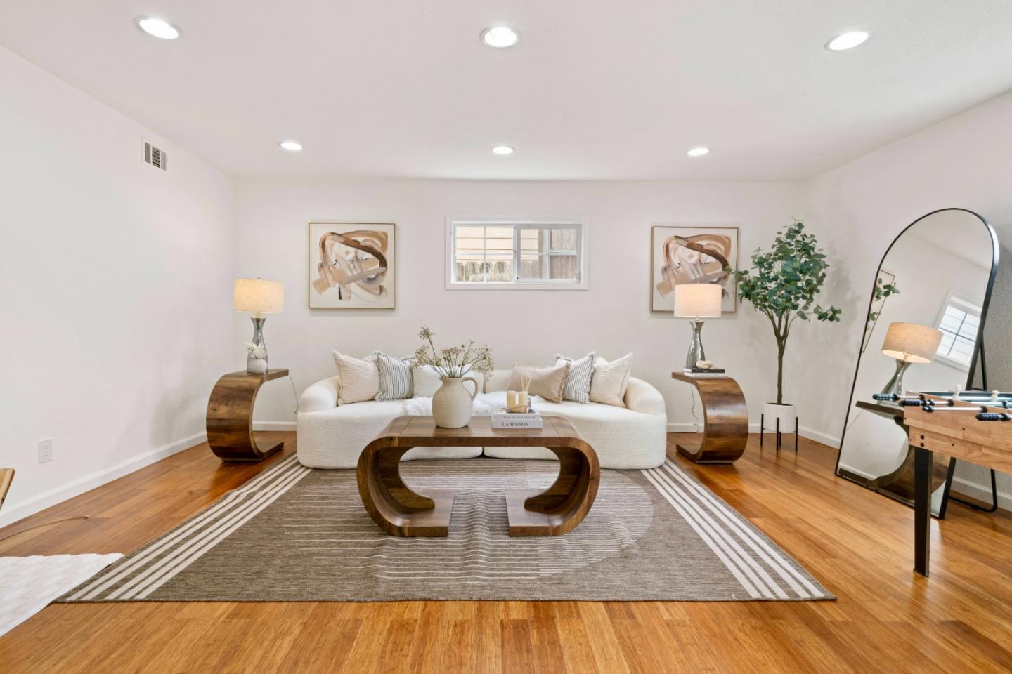 429 Hemlock AVE