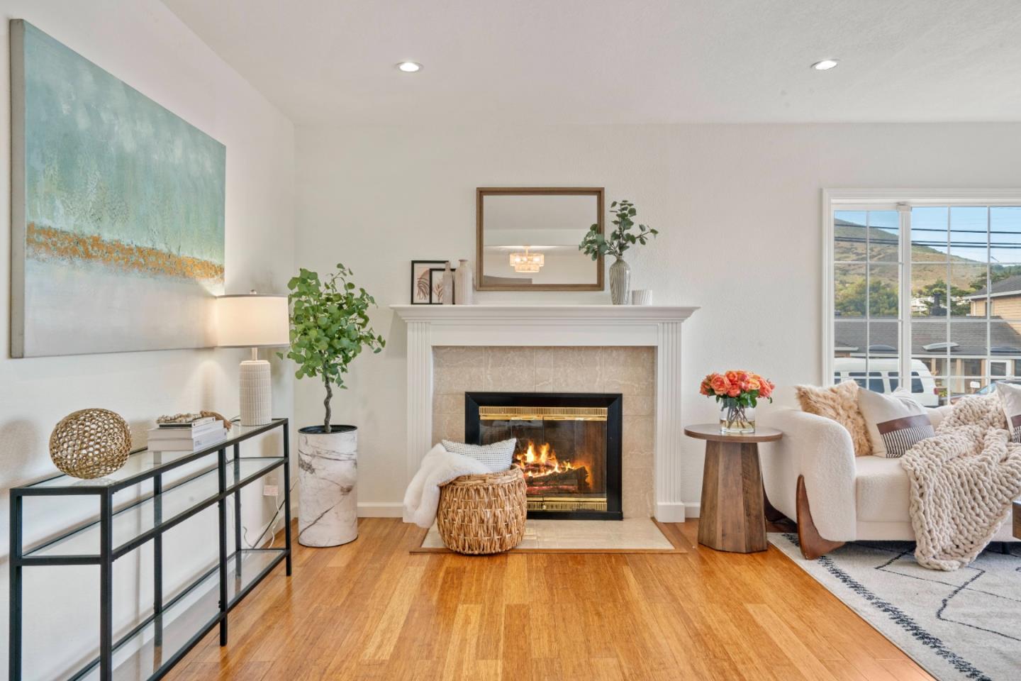 429 Hemlock AVE