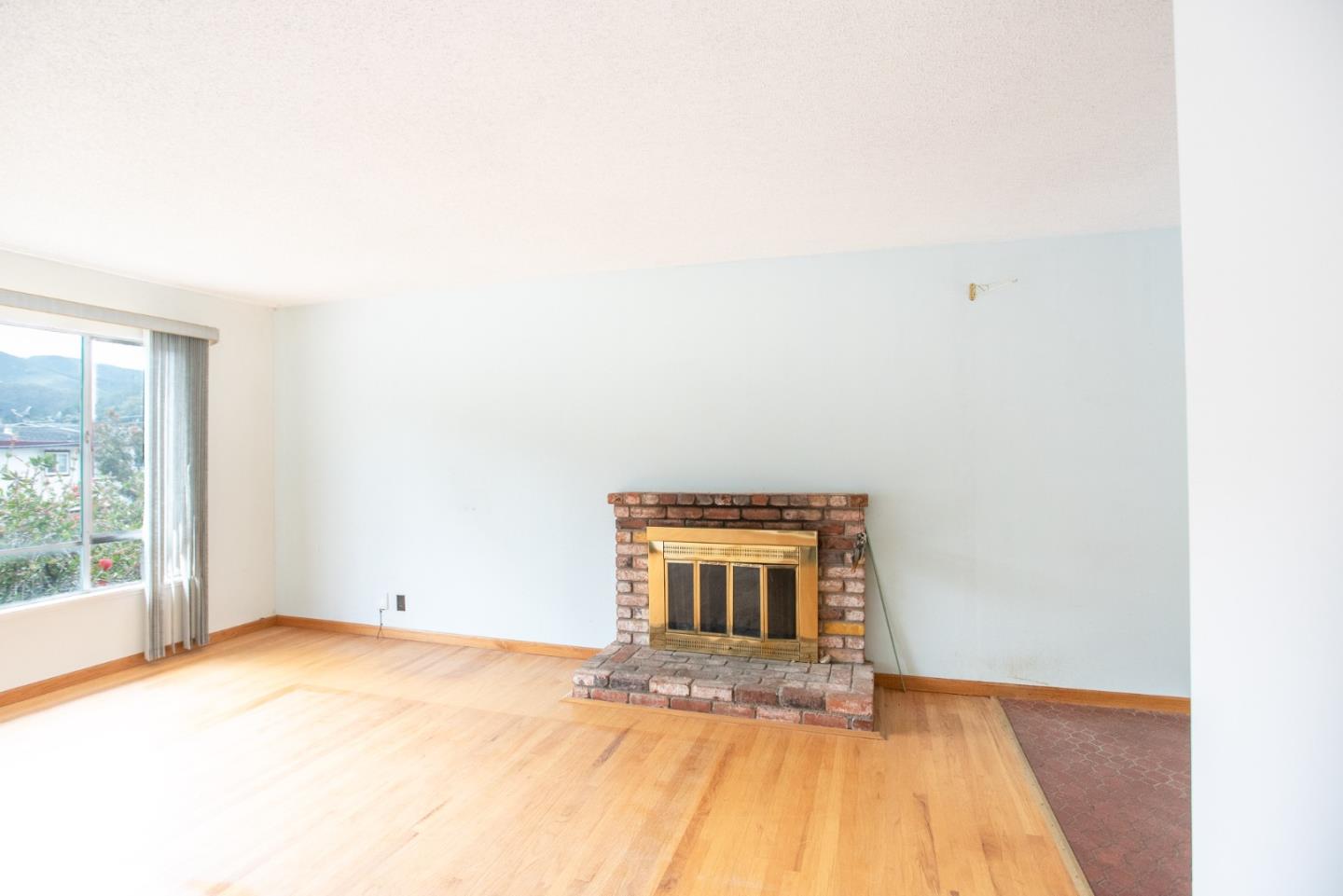 1270 Alicante DR