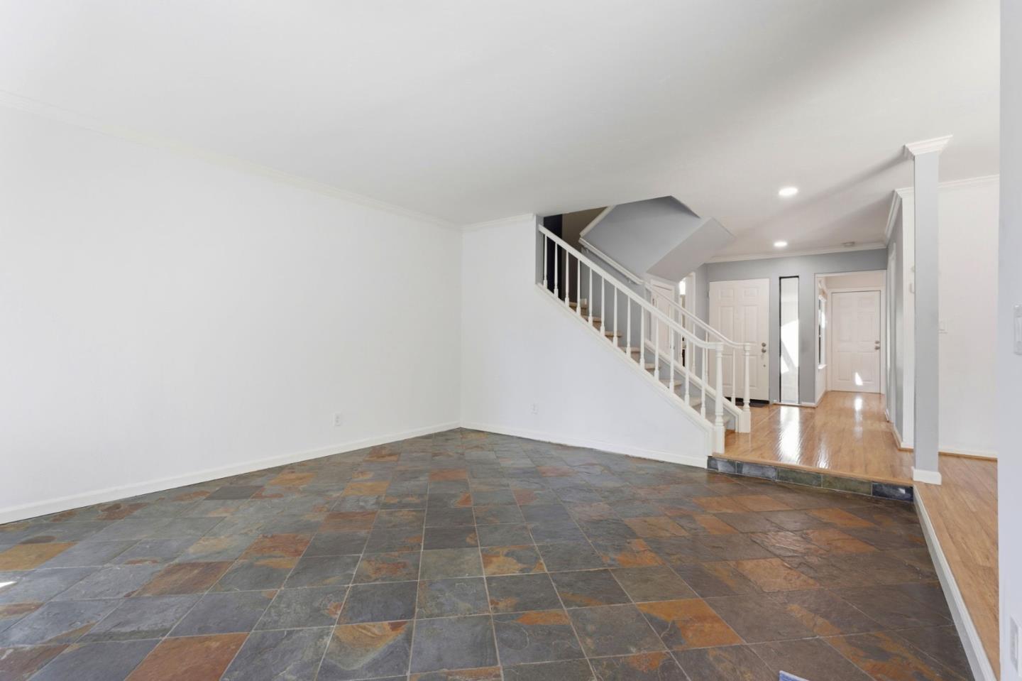 2163 Darnis CIR