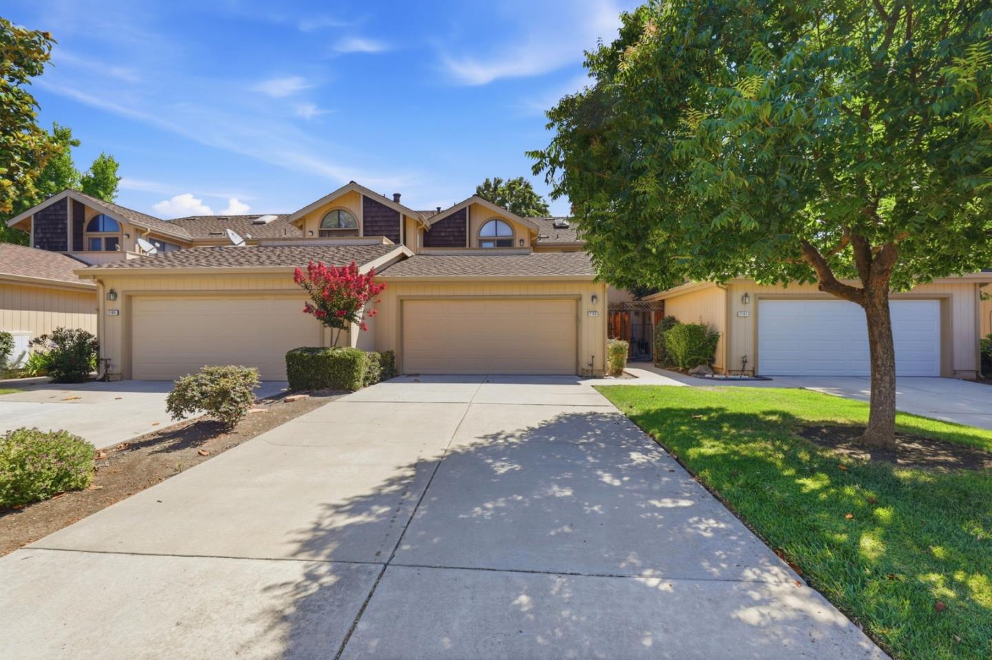 2163 Darnis CIR