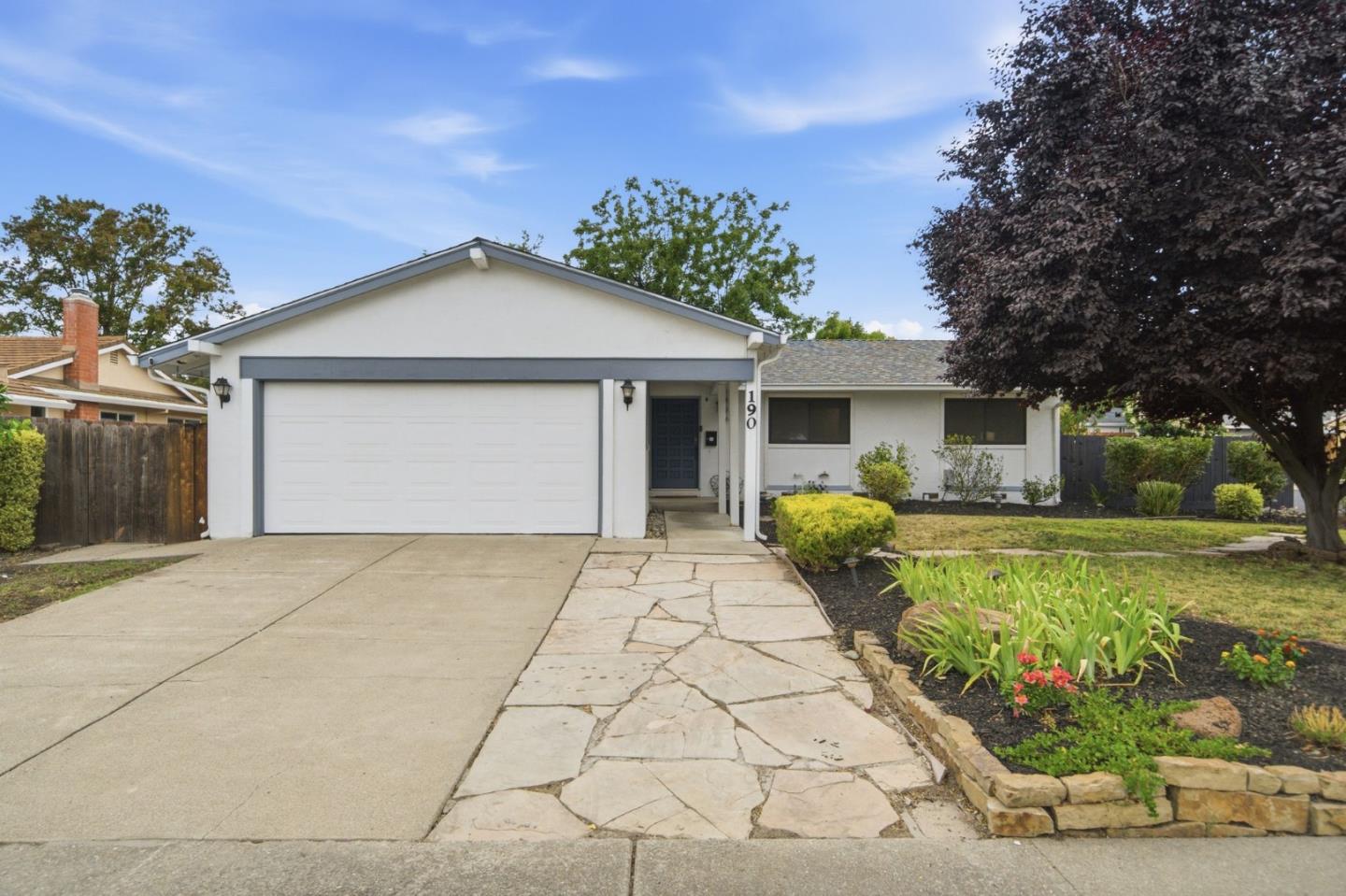 190 Dayton CT