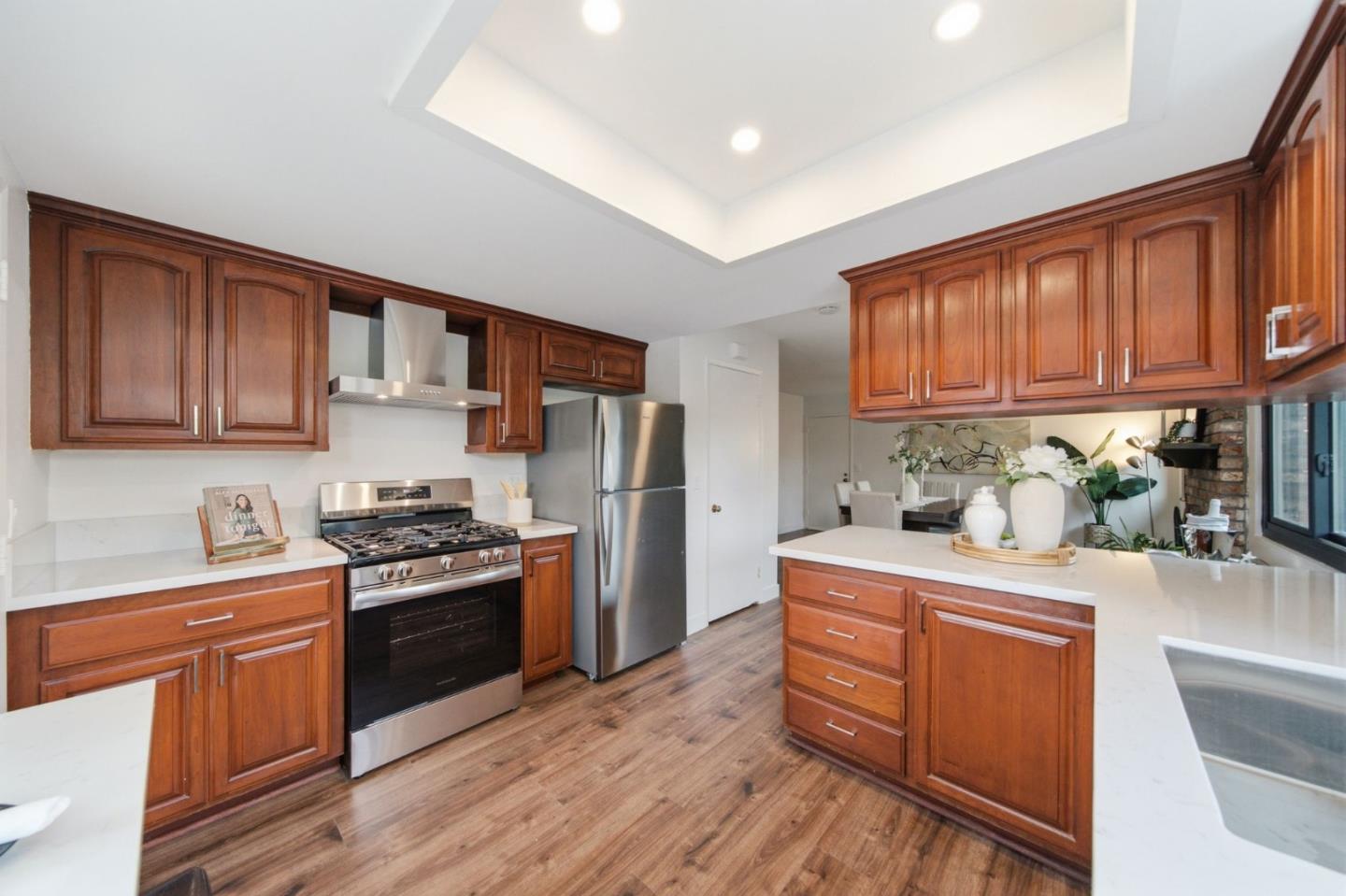 190 Dayton CT