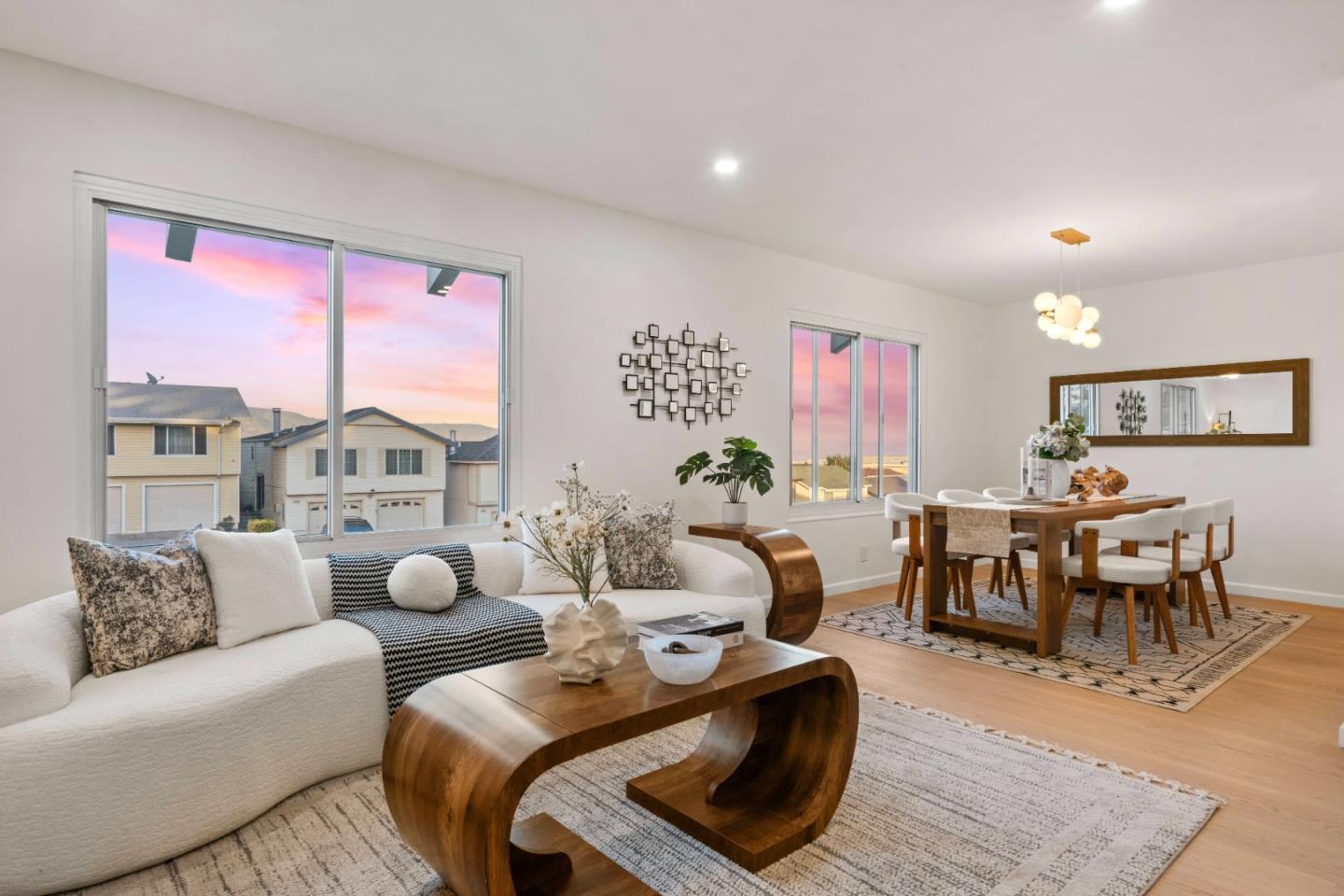 964 Gellert BLVD