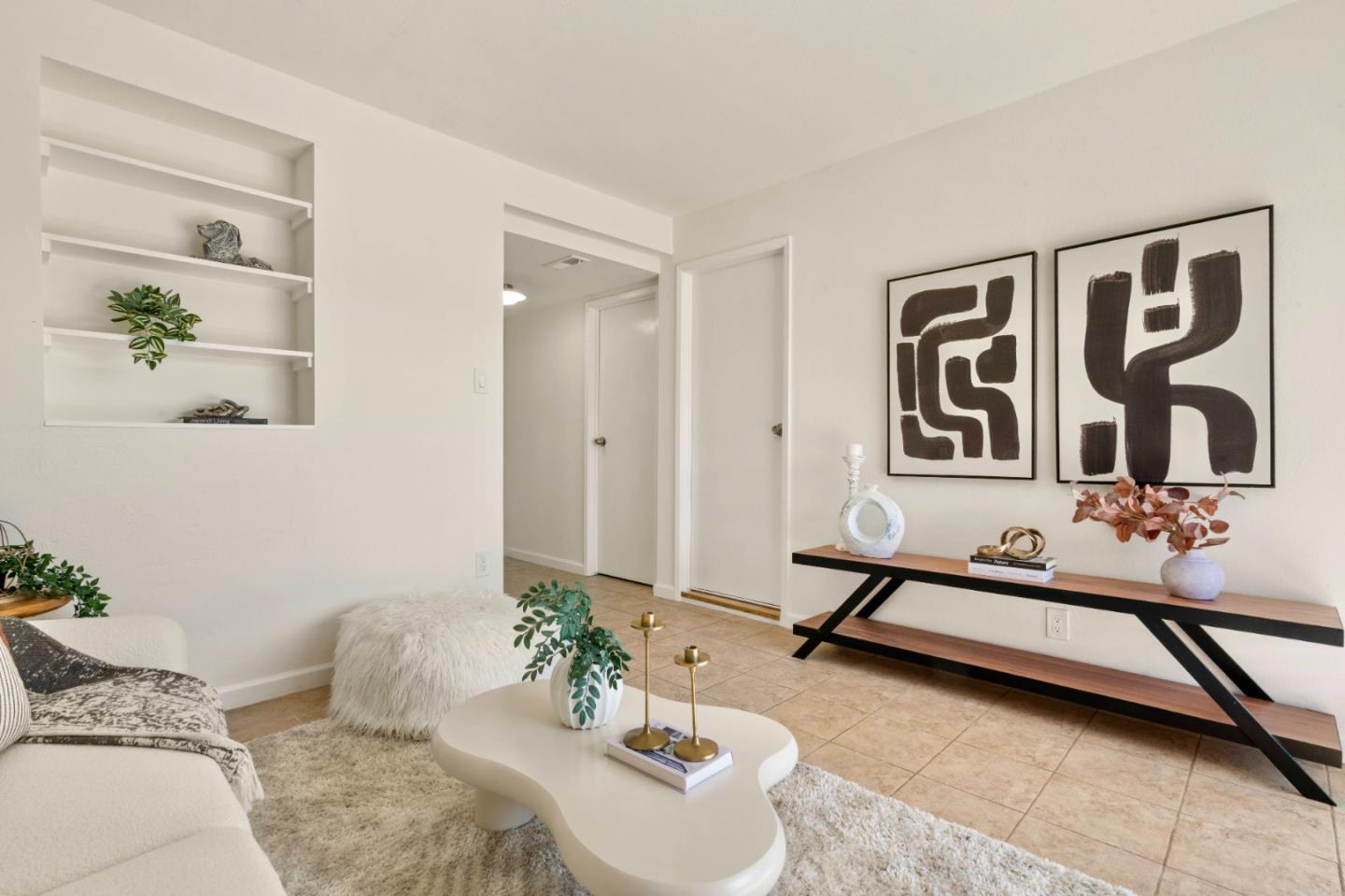 964 Gellert BLVD