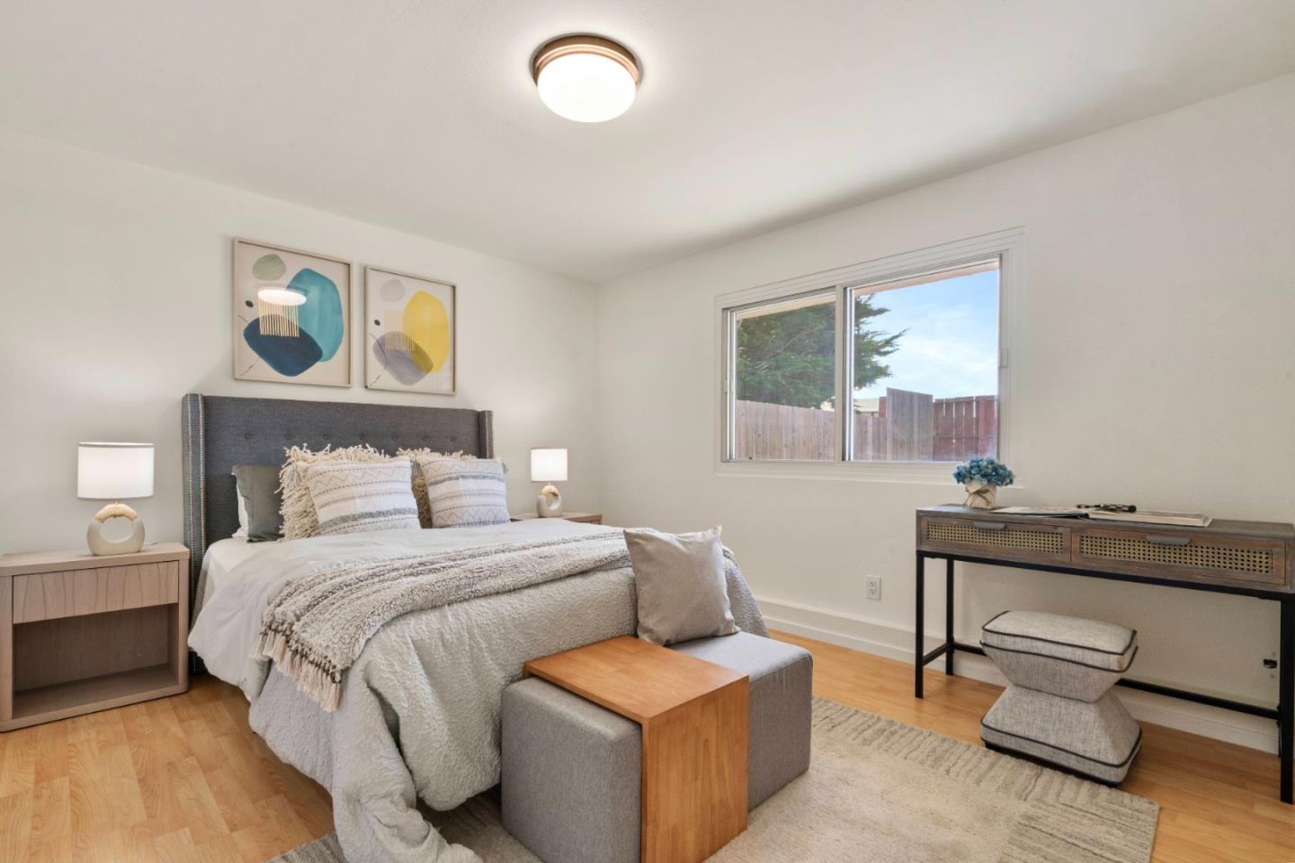 964 Gellert BLVD