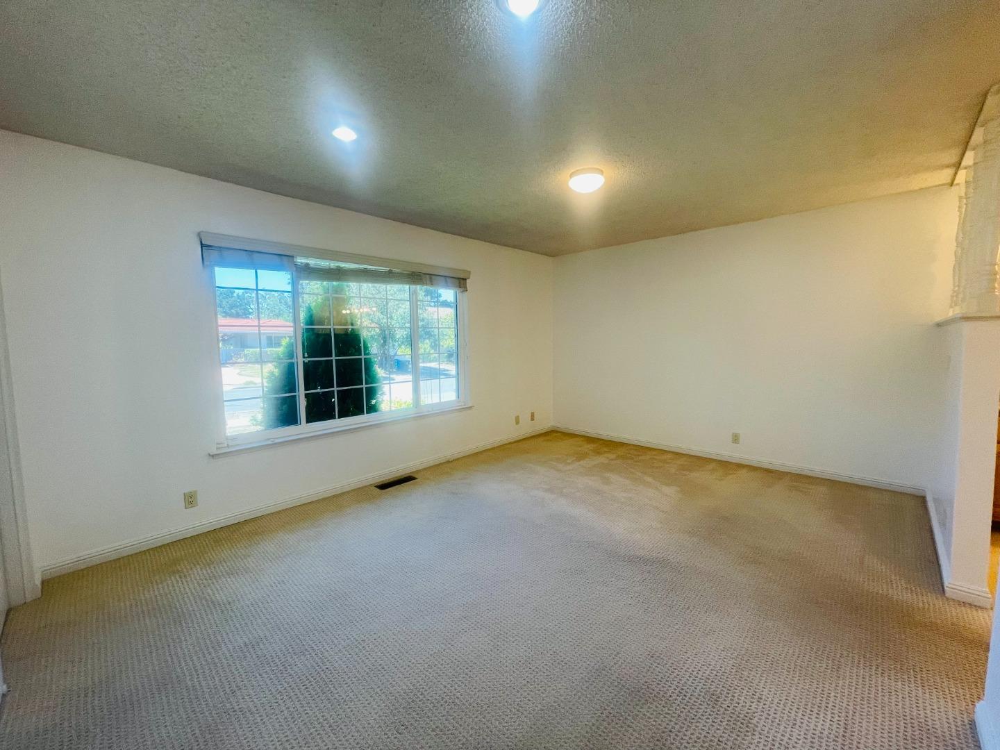 1150 Stafford DR