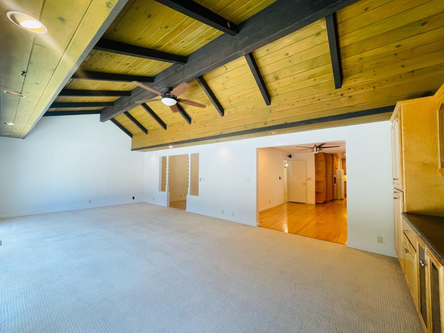 1150 Stafford DR