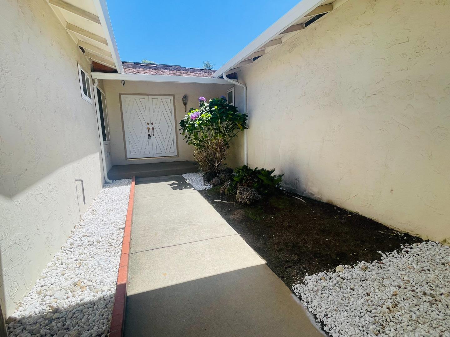 1150 Stafford DR