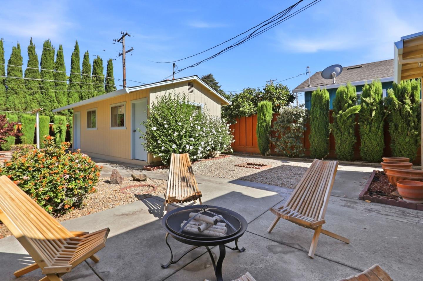 526 Leigh AVE