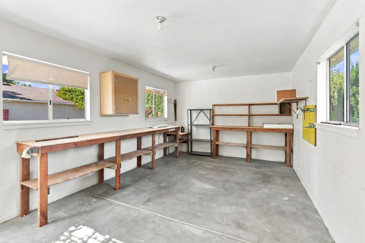 526 Leigh AVE