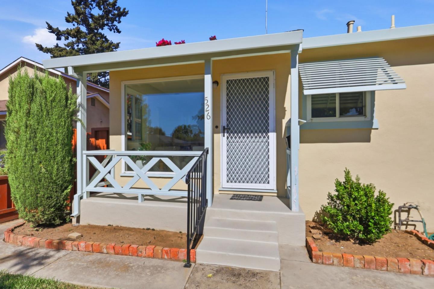 526 Leigh AVE