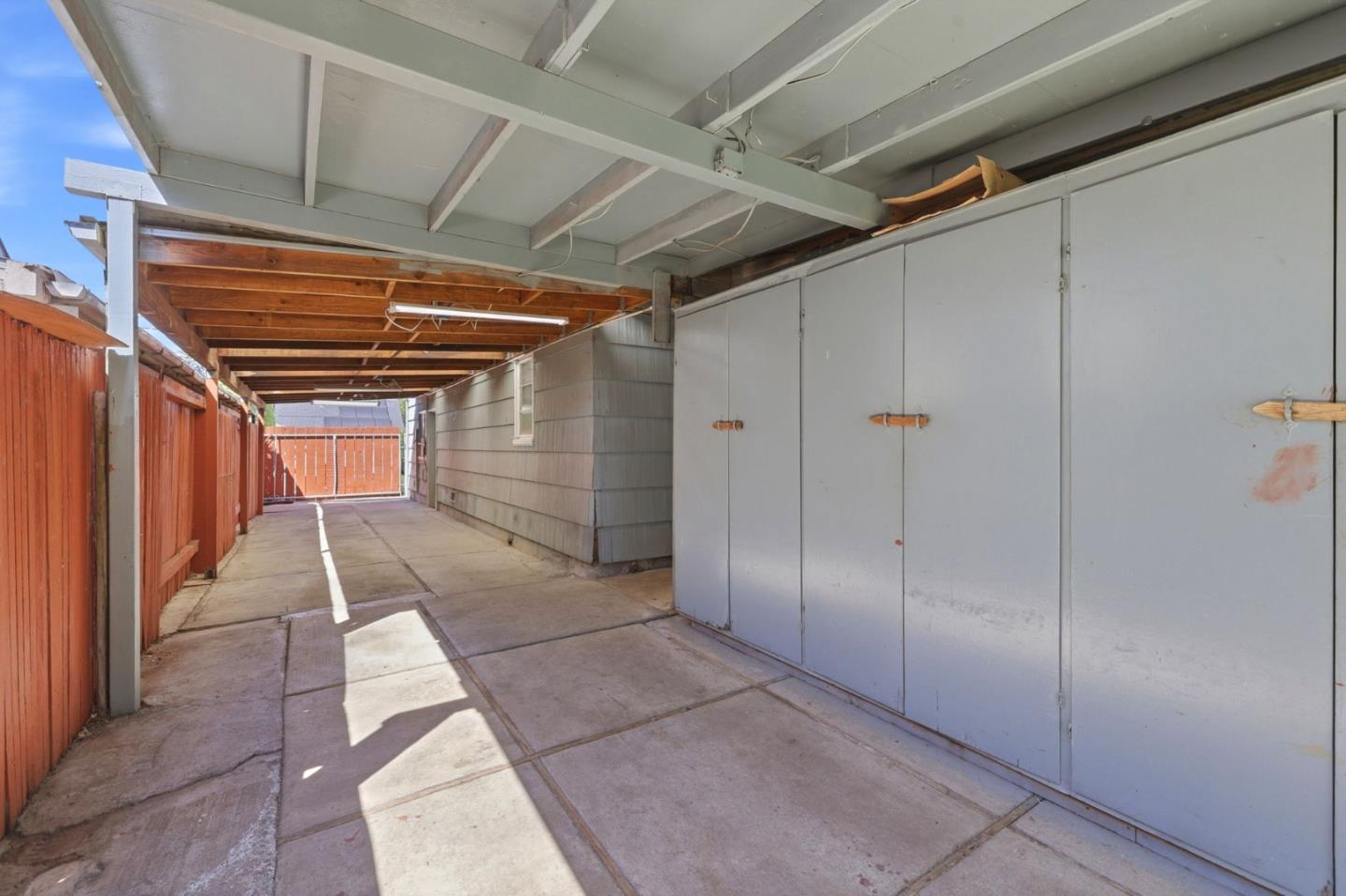 1466 Ben Roe DR