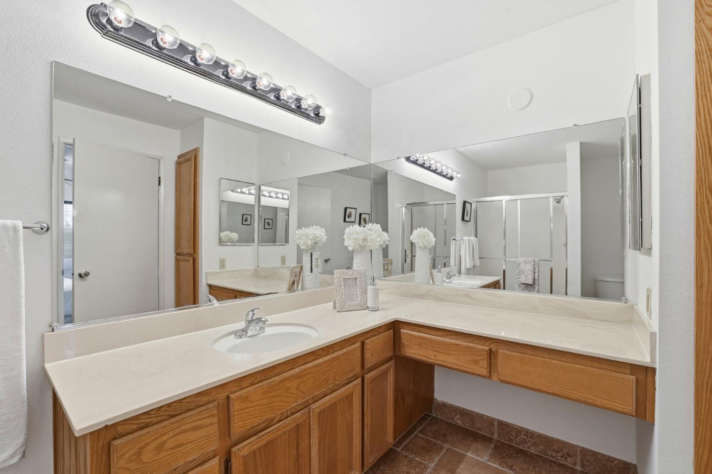 3241 Heather Ridge CT