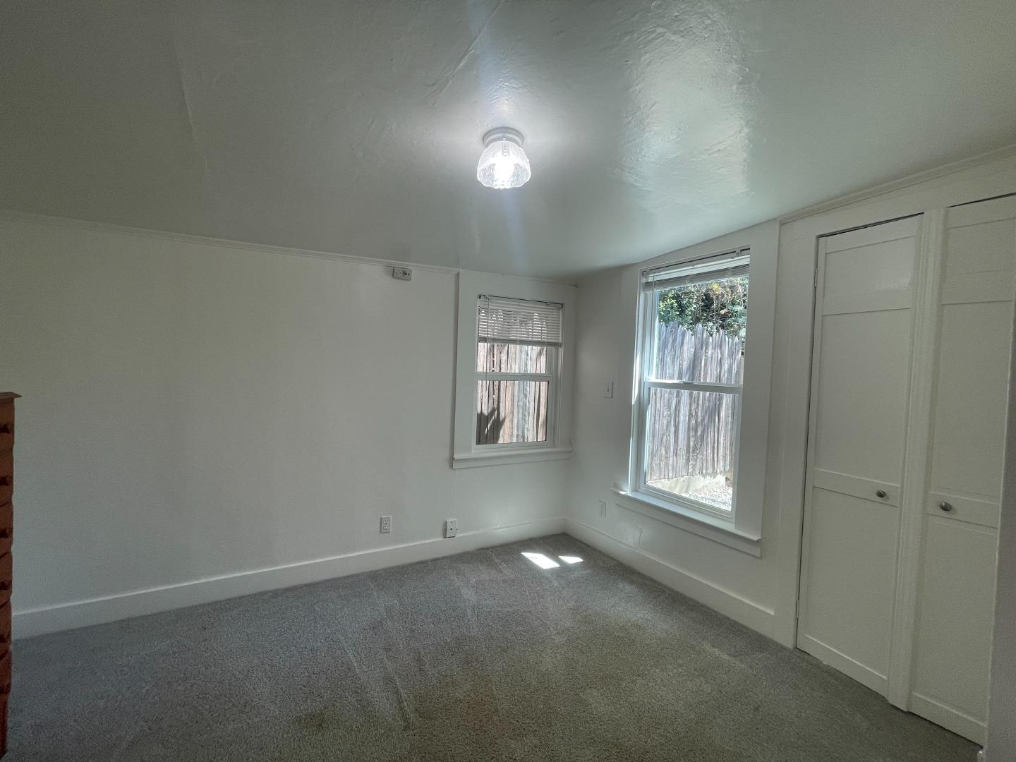 501A Palmer LN