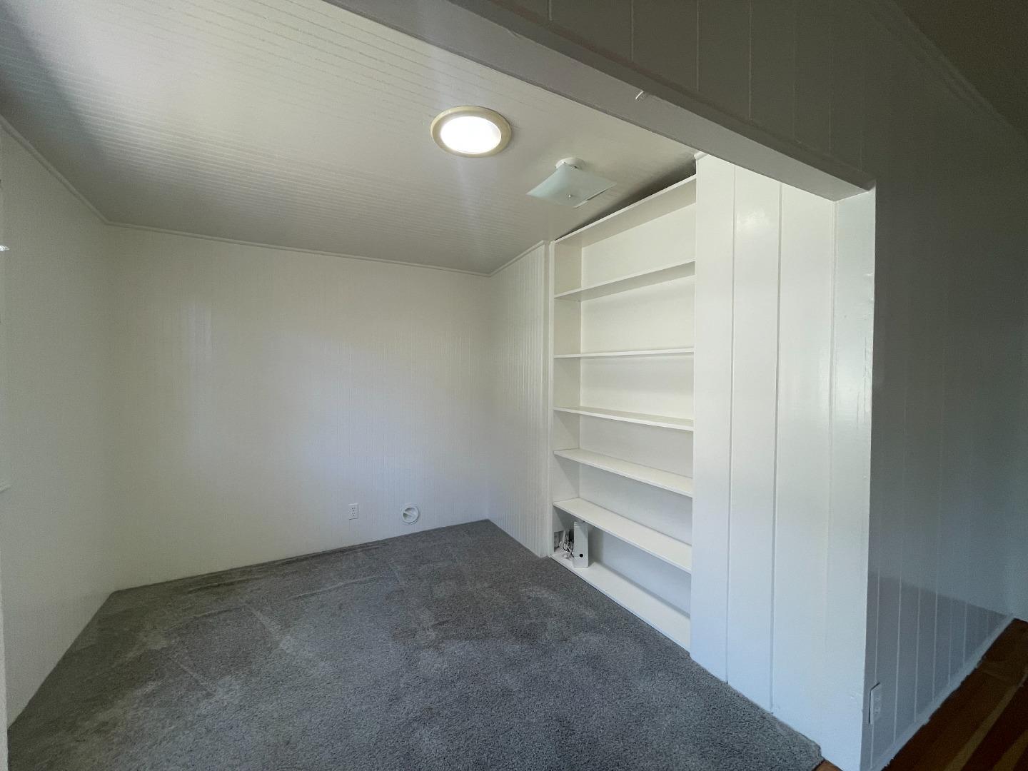 501A Palmer LN