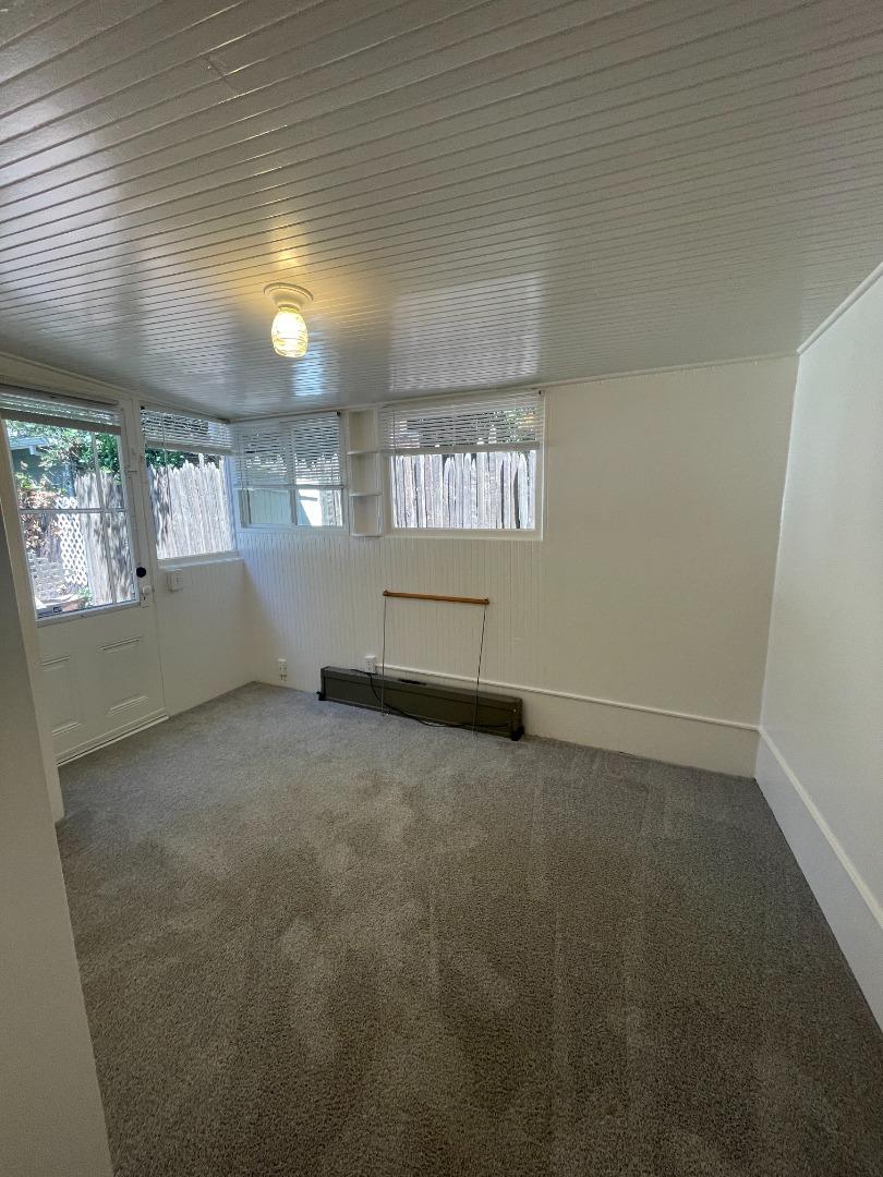 501A Palmer LN