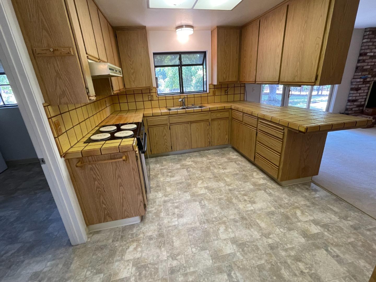 9175 Vista Del Monte CT