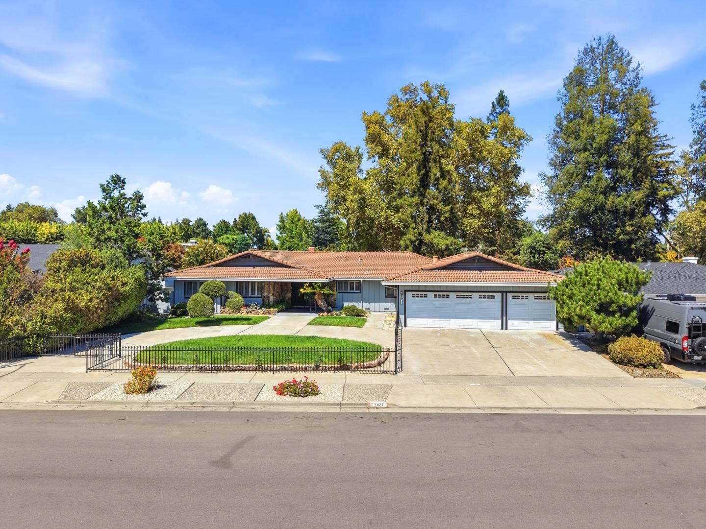 1427 Glen Ellen WAY