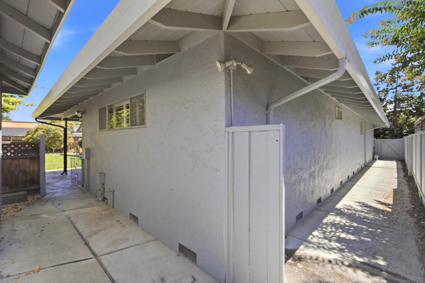 1427 Glen Ellen WAY