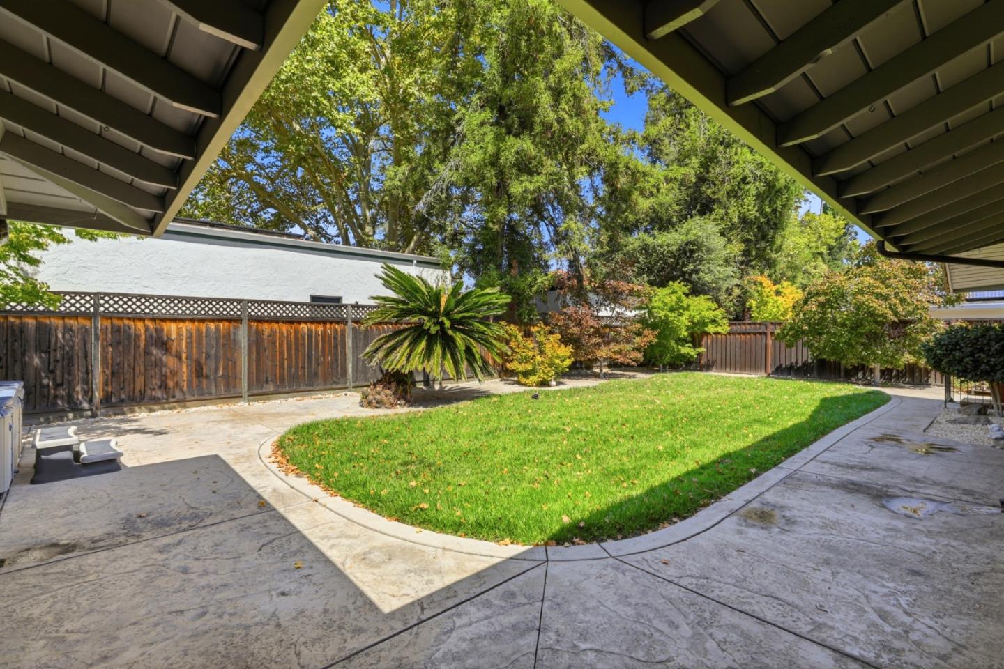 1427 Glen Ellen WAY
