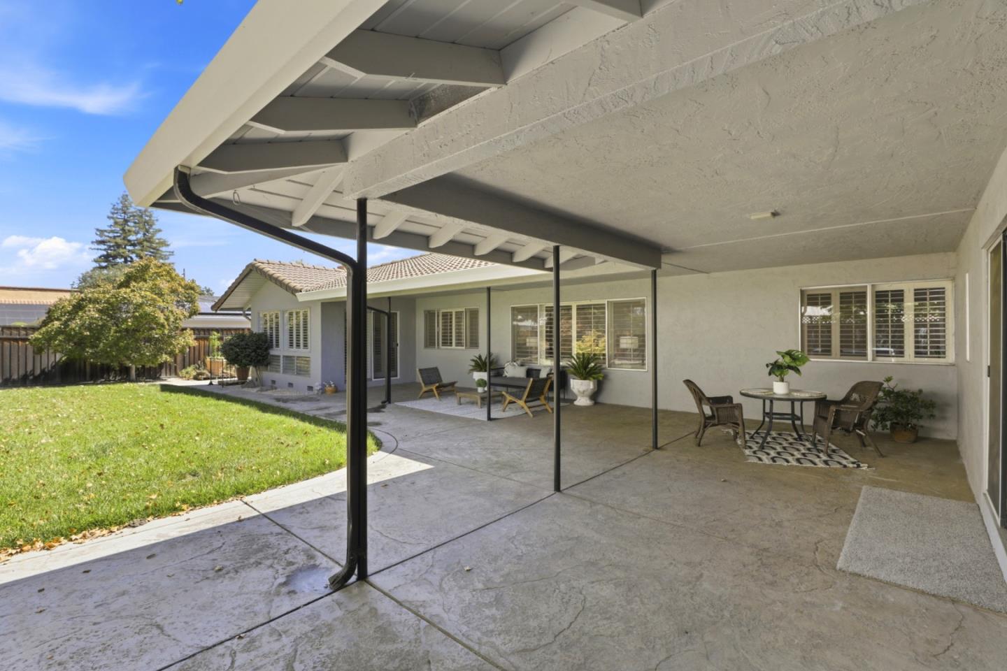 1427 Glen Ellen WAY