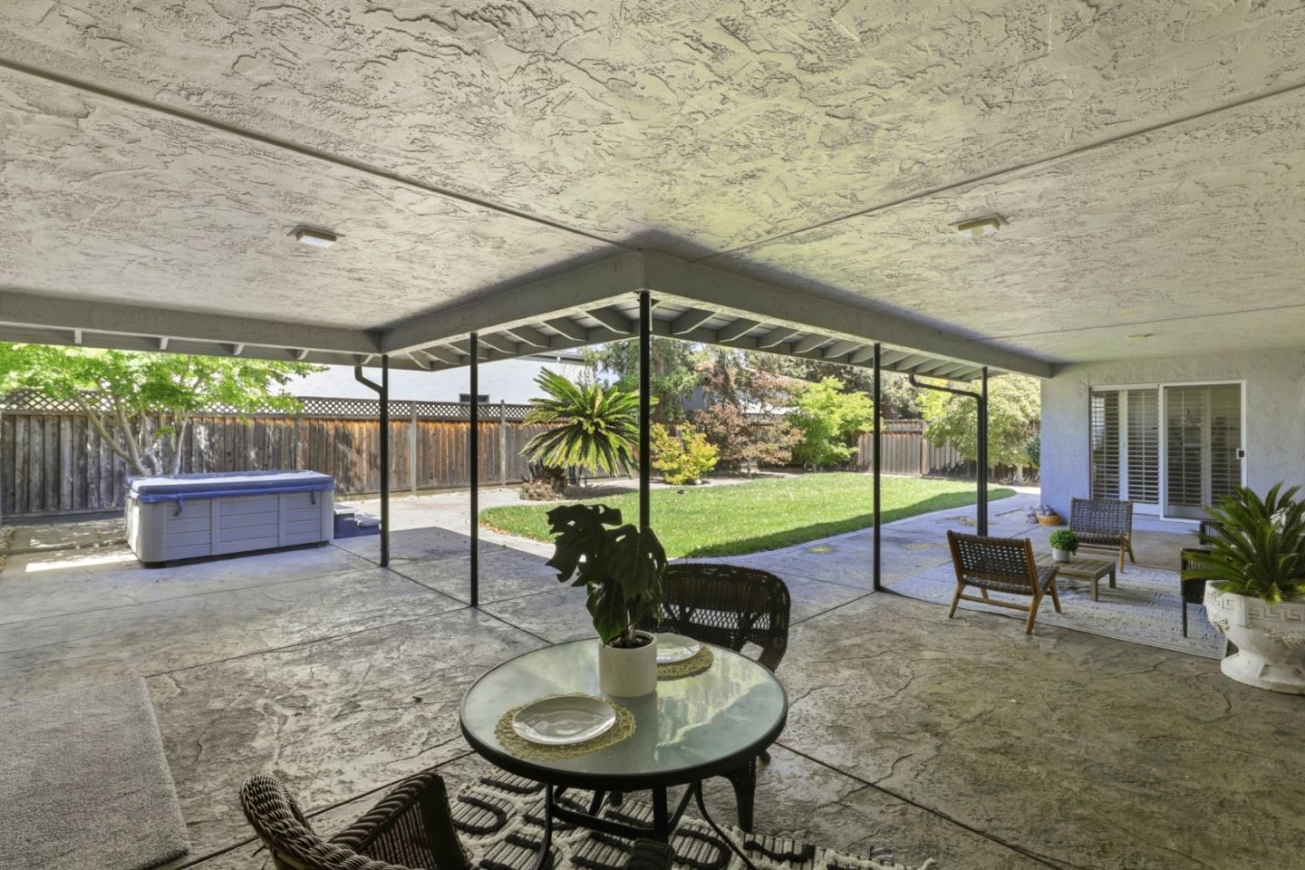 1427 Glen Ellen WAY
