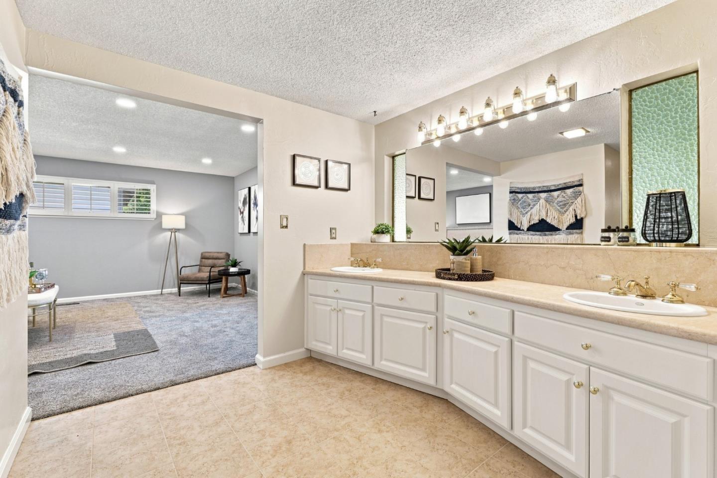 1427 Glen Ellen WAY