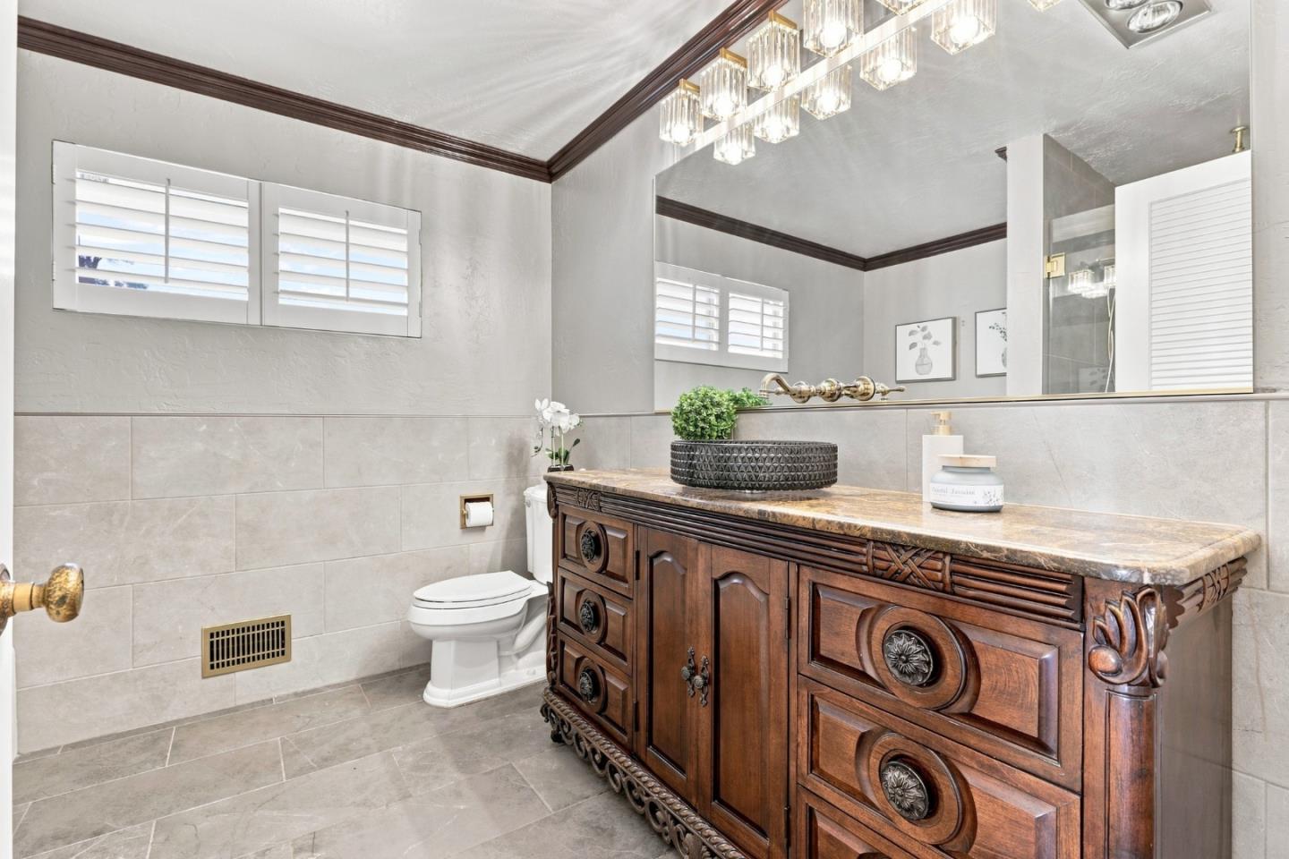 1427 Glen Ellen WAY