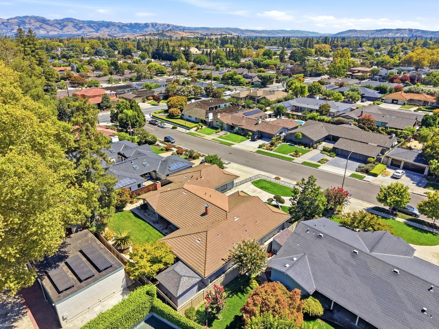 1427 Glen Ellen WAY