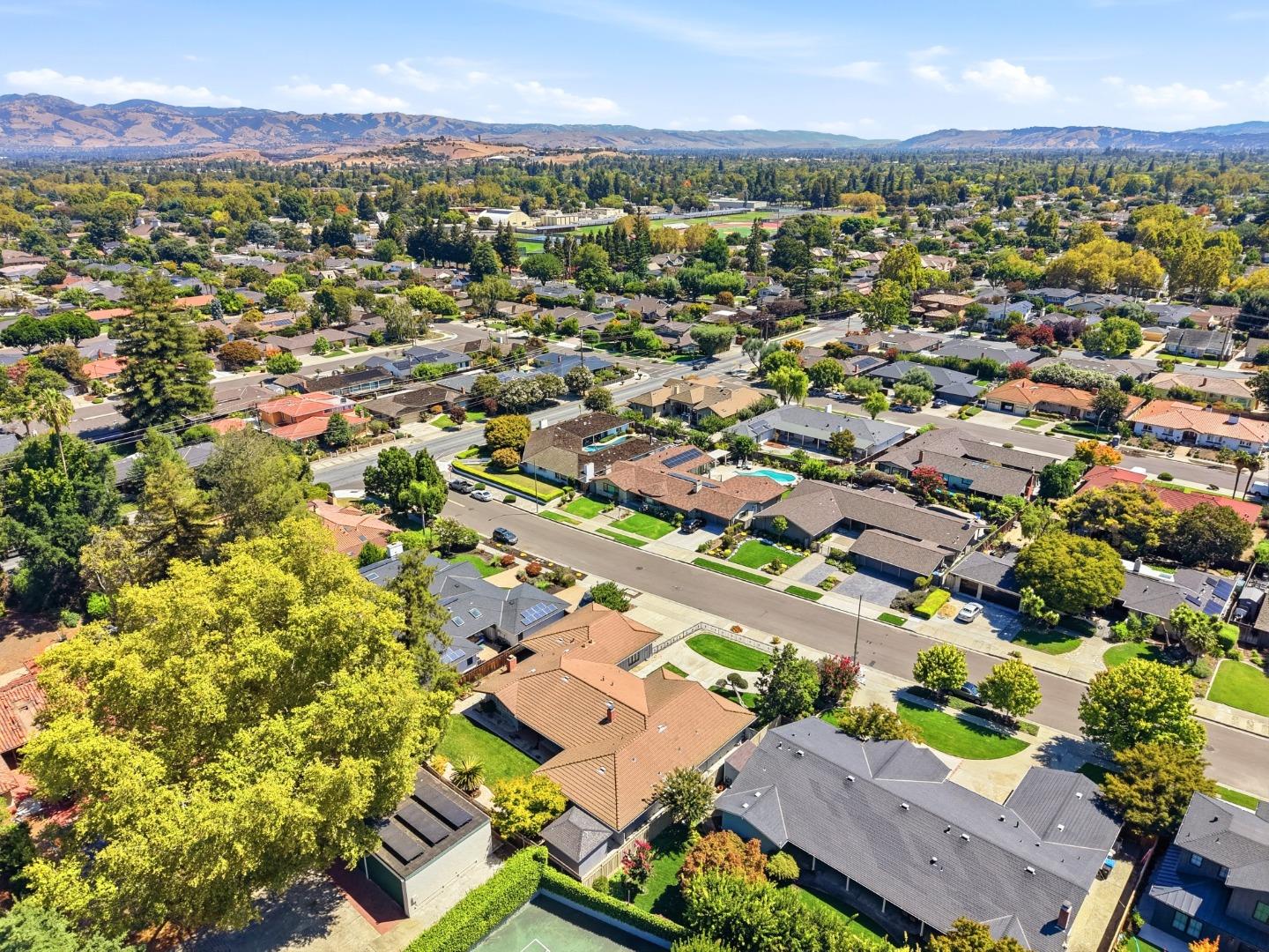 1427 Glen Ellen WAY