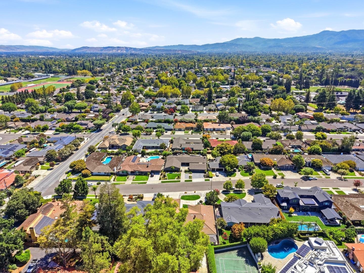 1427 Glen Ellen WAY
