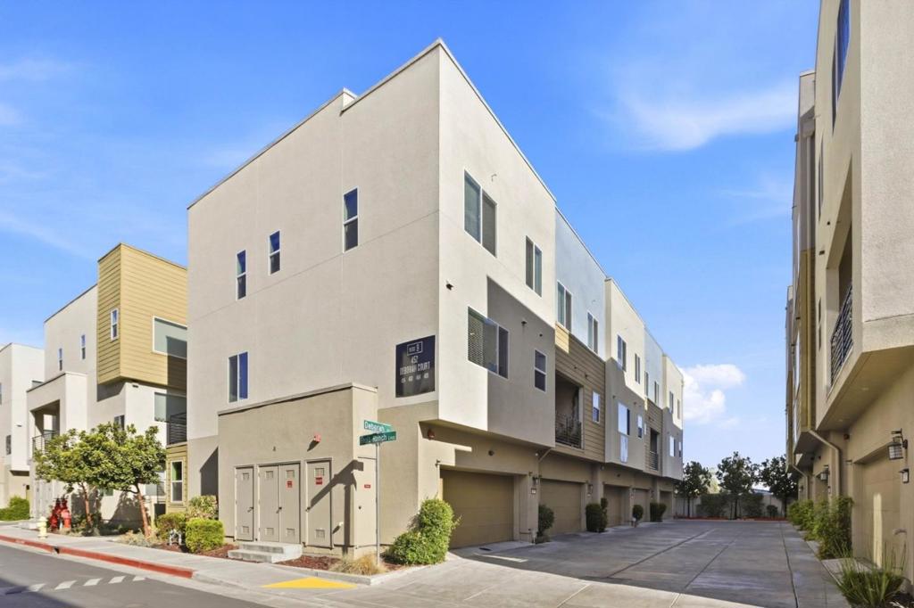 468 Deborah Court