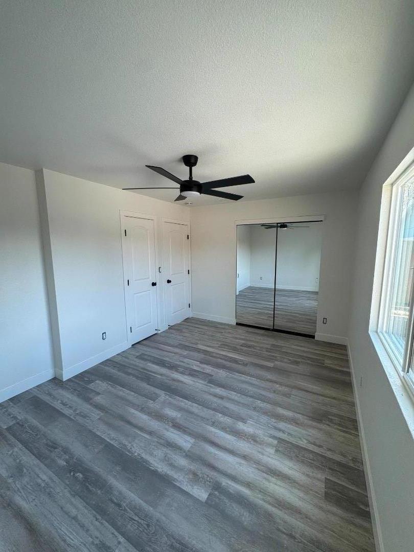 76 Sunset CT
