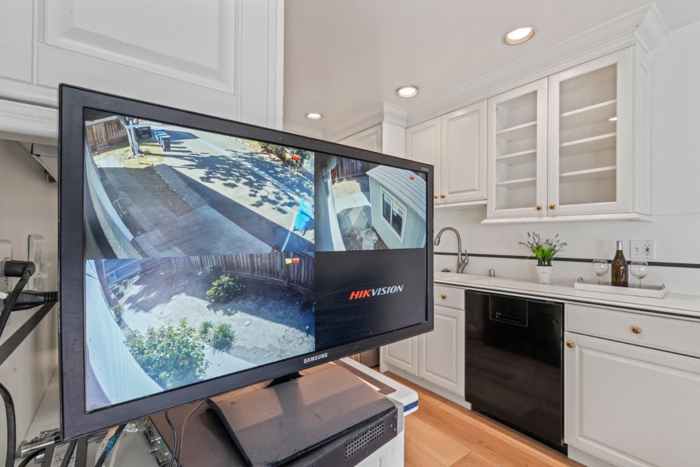 570 Latimer CIR