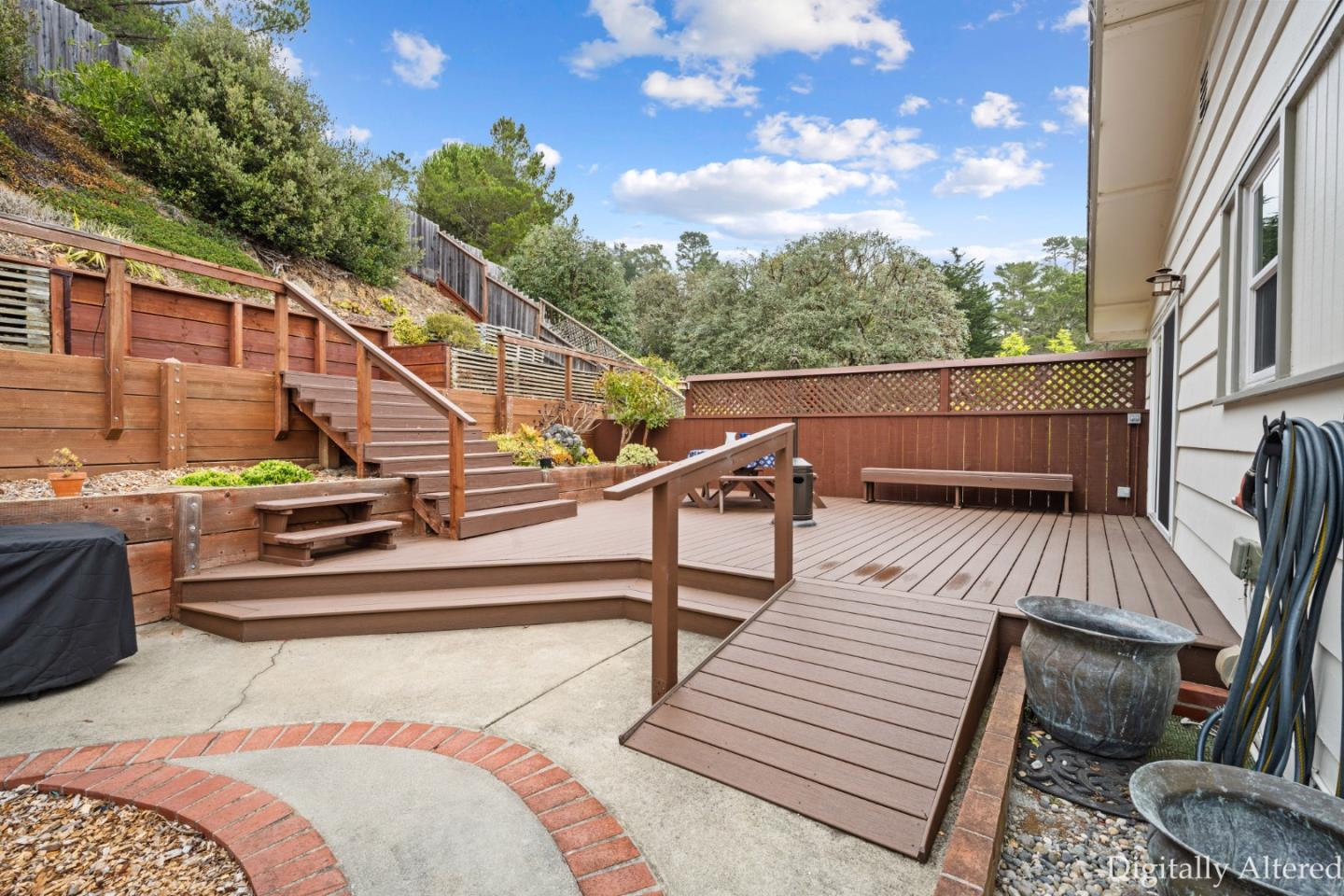 1012 Banyan WAY
