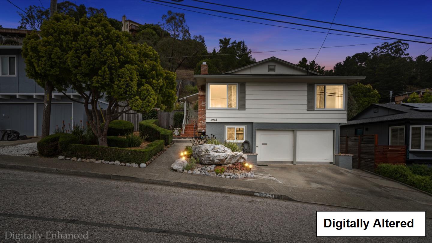 1012 Banyan WAY