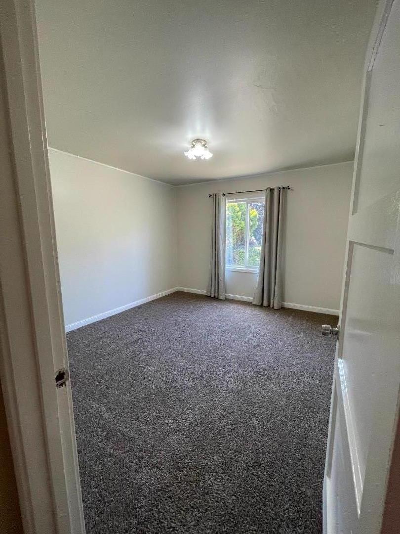 627 Midway AVE