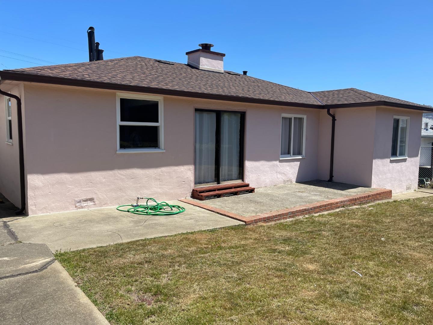 627 Midway AVE