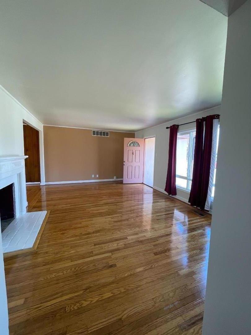 627 Midway AVE