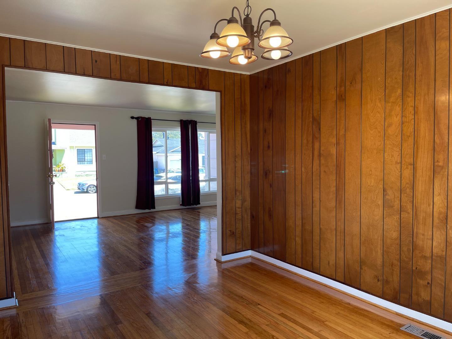 627 Midway AVE