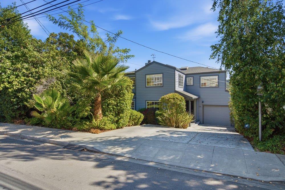 121 Beverly DR